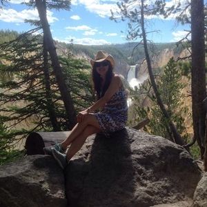 Meet your Posher, Khanhly